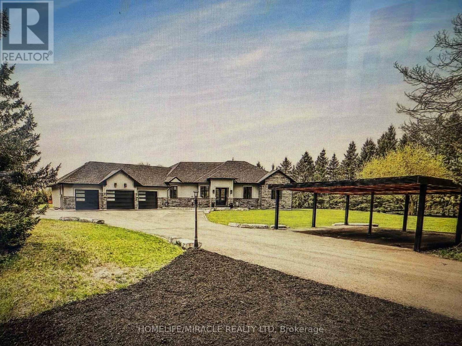 Detached at 7028 PINE PLAINS ROAD, Adjala-Tosorontio