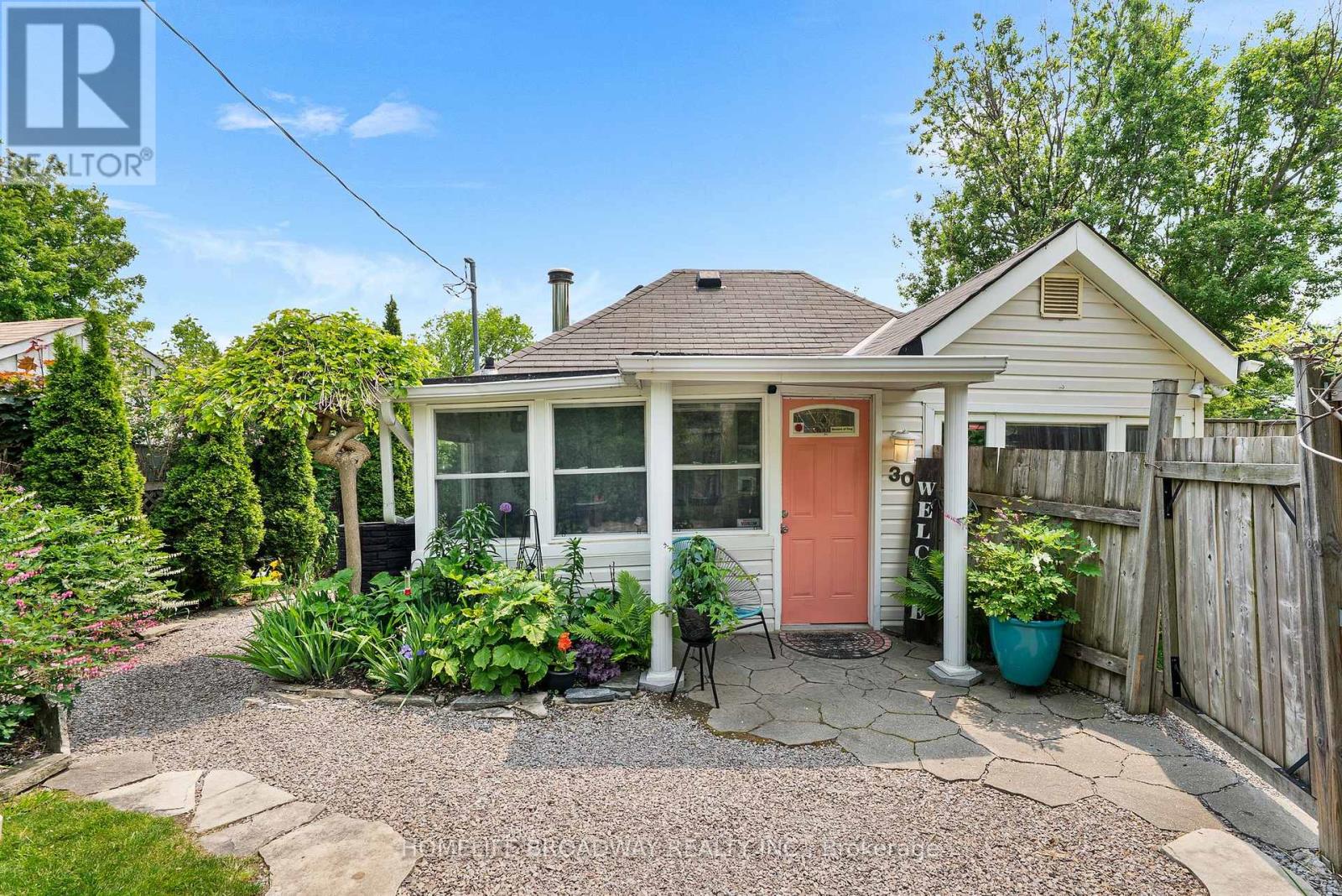 Detached at 30 PARKHILL DRIVE, Whitchurch-Stouffville