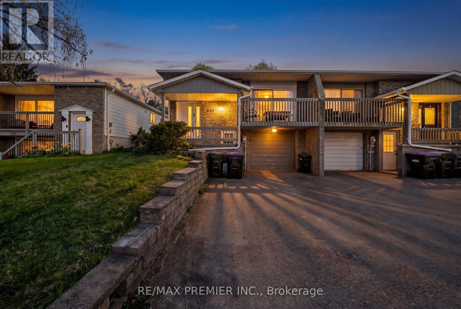Semi-Detached/Link at 249 BRITANNIA AVENUE, Bradford West Gwillimbury (Bradford)