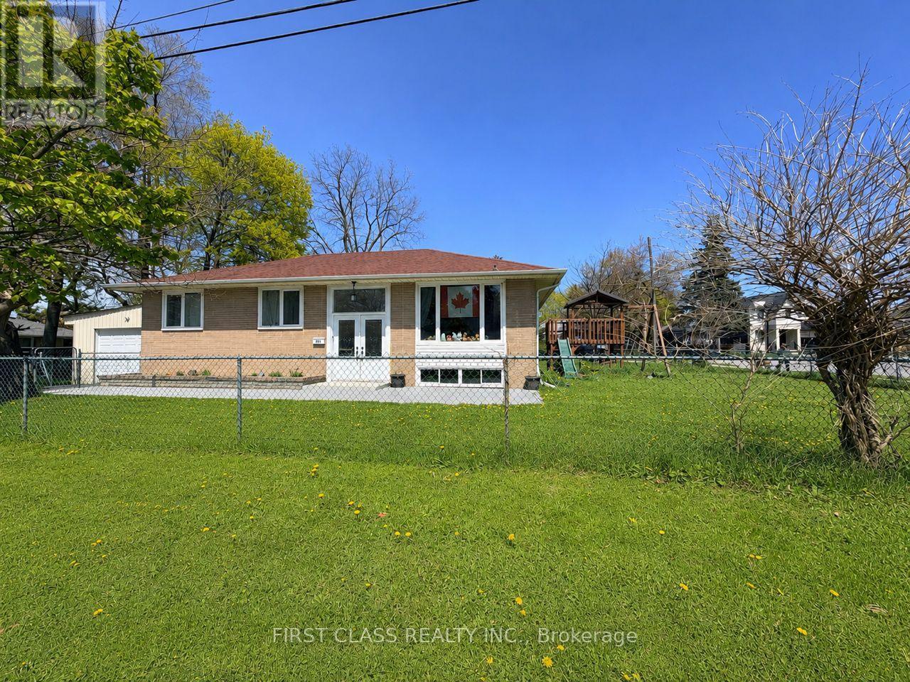 Detached at BSMT - 371 FESSERTON ROAD, Richmond Hill (Crosby)