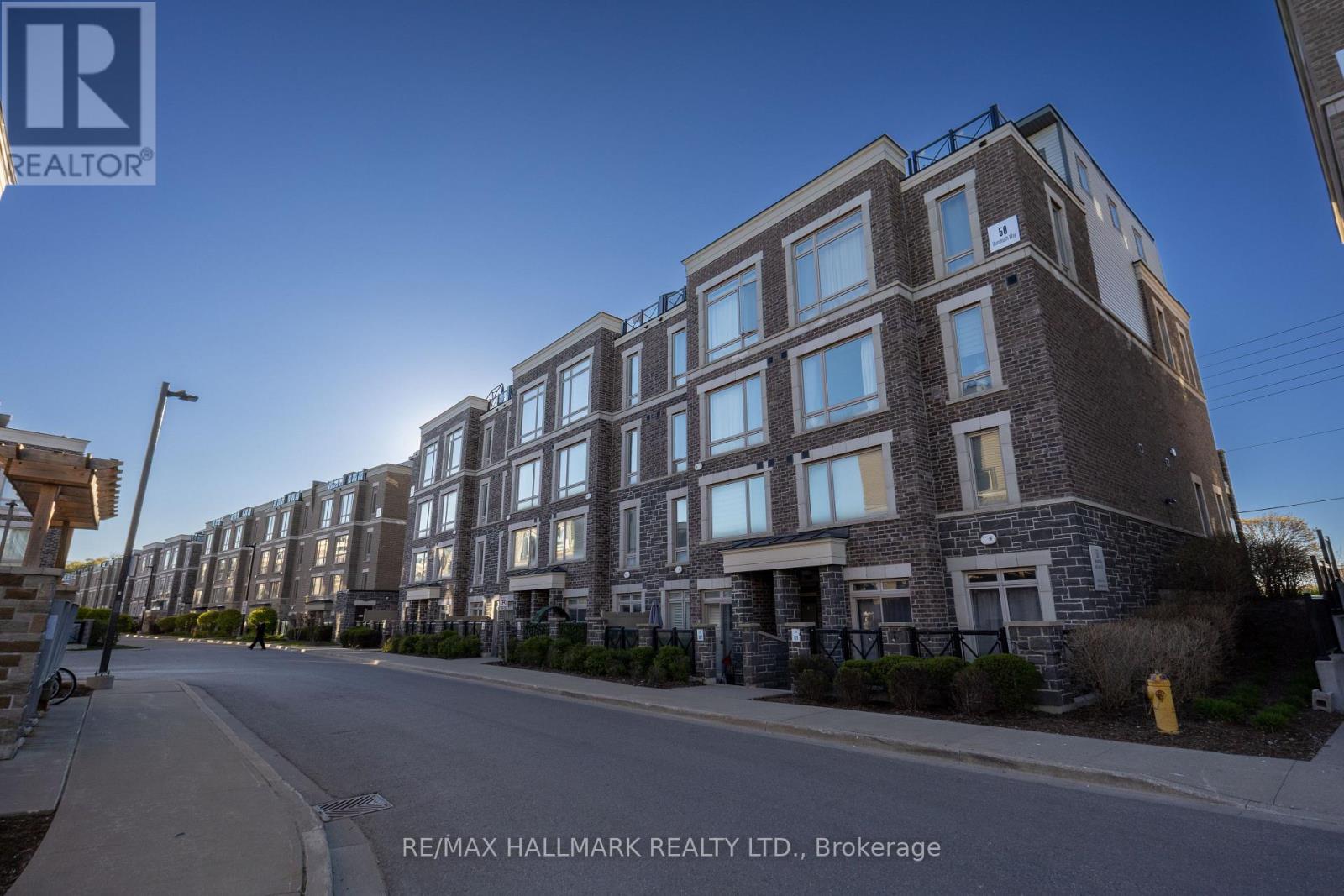 Townhouse at 609 - 50 DUNSHEATH WAY, Markham (Cornell)
