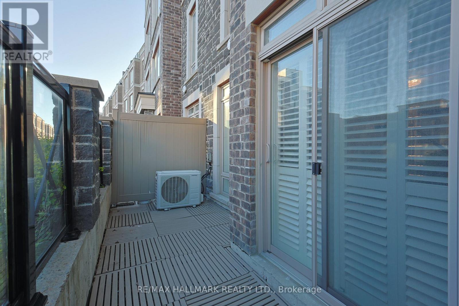 Townhouse at 609 - 50 DUNSHEATH WAY, Markham