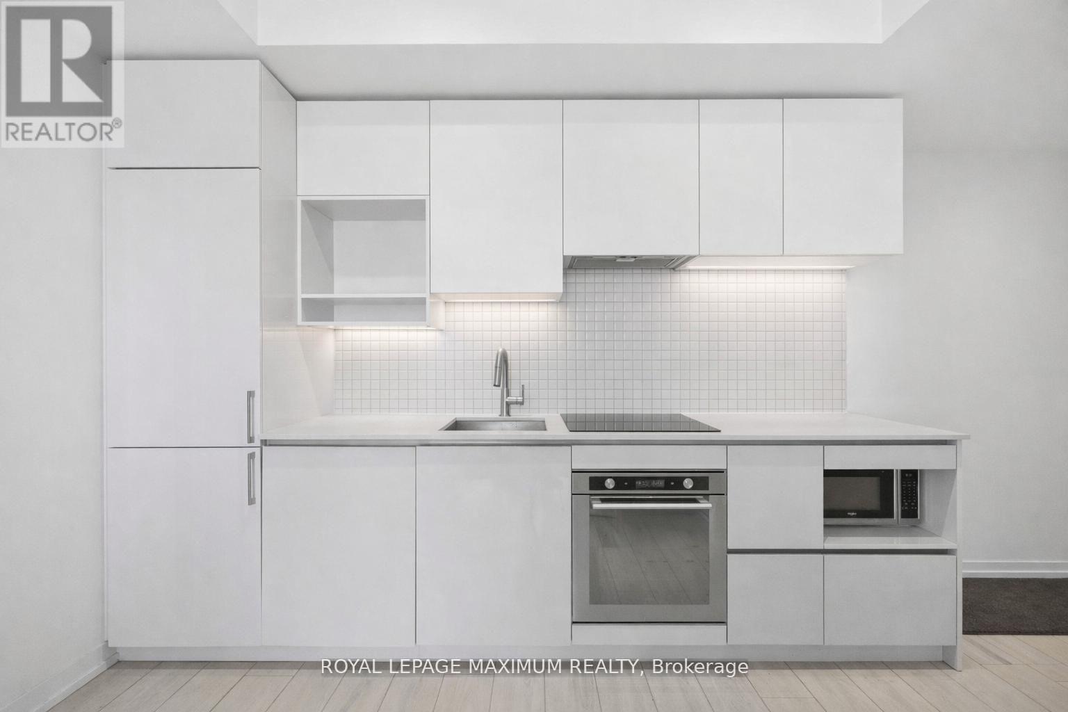 Apartment at 5512 - 5 BUTTERMILL AVENUE, Vaughan