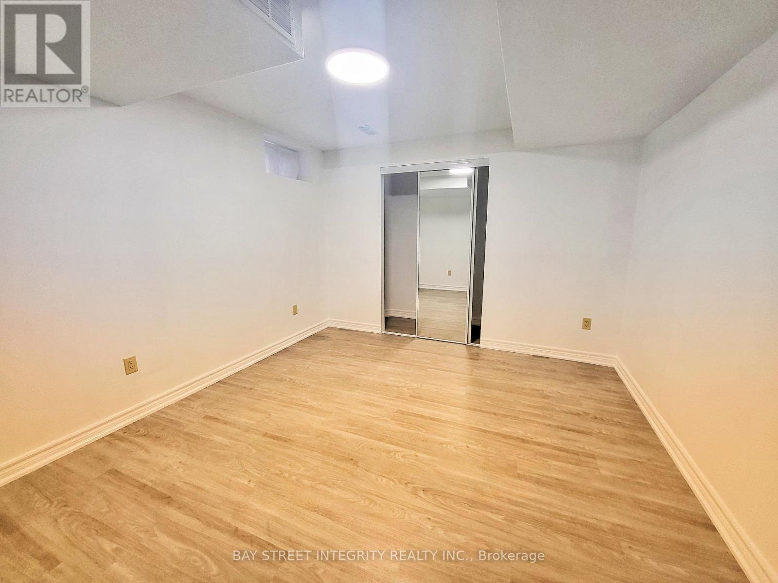 Detached at LOWER 37 SANDHAM CRESCENT, Markham