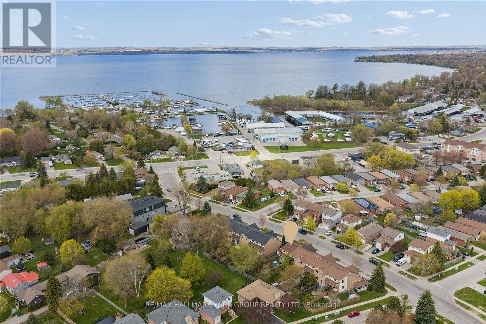 Townhouse at 29 BISCAYNE BOULEVARD, Georgina (Keswick South)