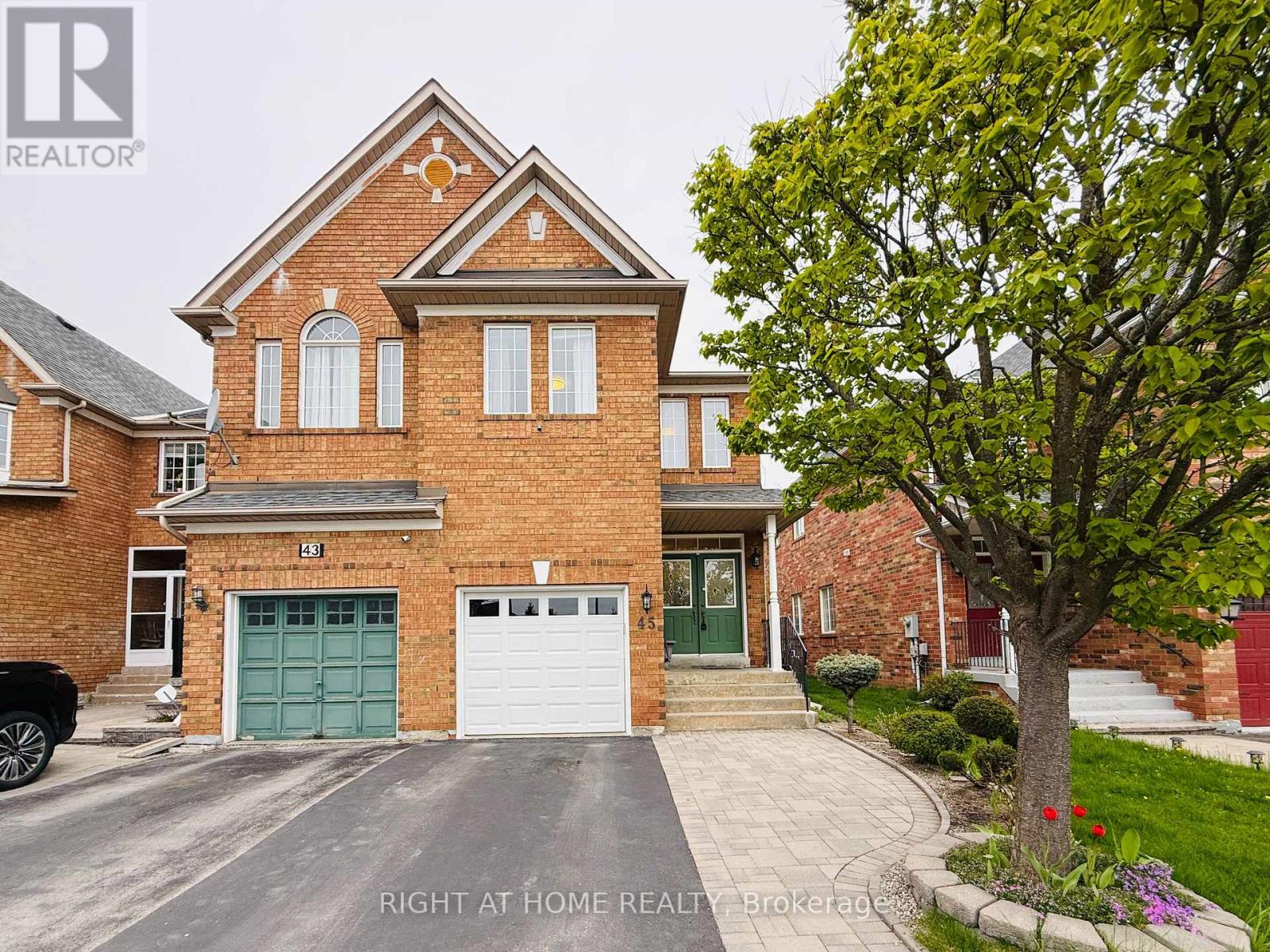 Townhouse at 45 KIMONO CRESCENT, Richmond Hill (Rouge Woods)