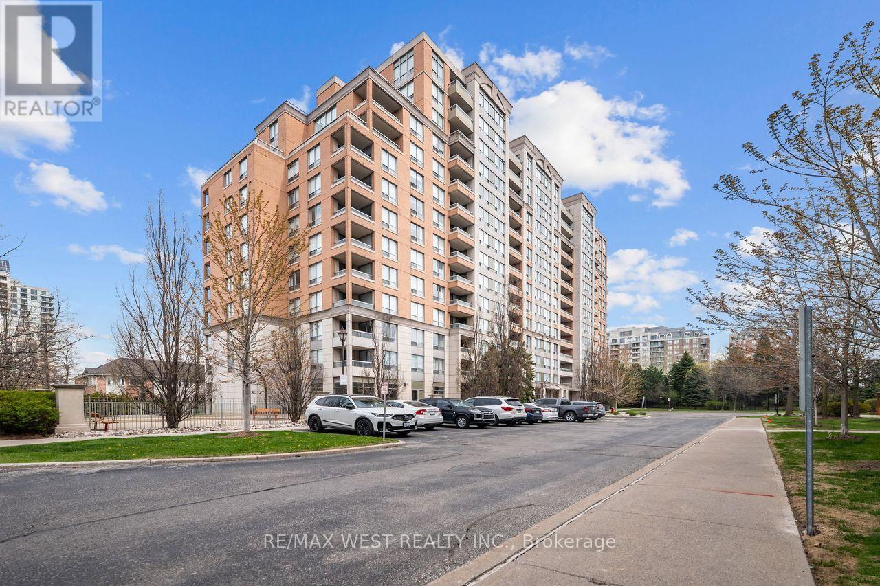 Apartment at 501 - 29 NORTHERN HTS DRIVE, Richmond Hill (Langstaff)