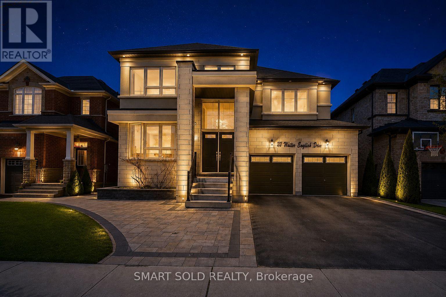 Detached at 207 WALTER ENGLISH DRIVE, East Gwillimbury (Queensville)