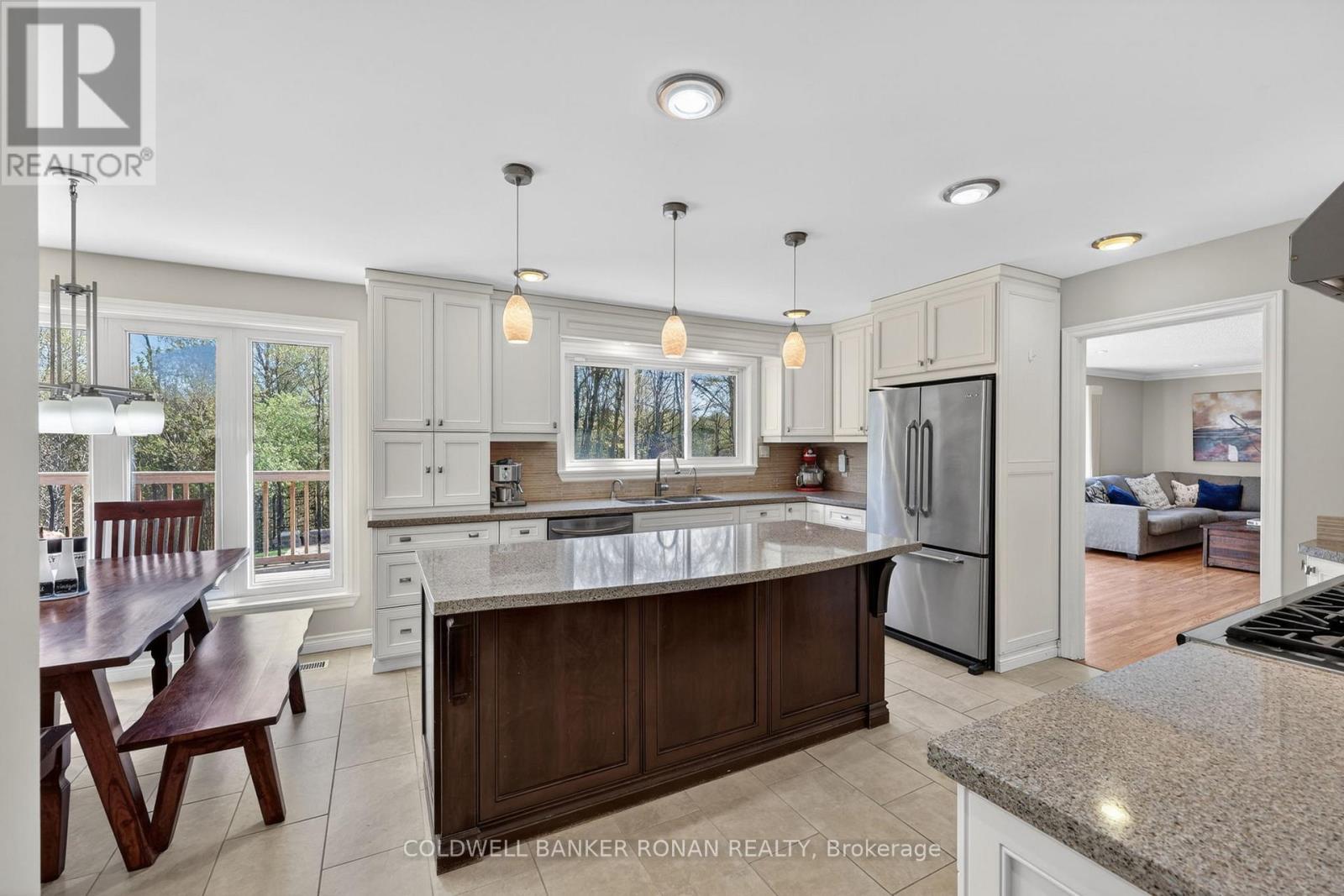 Detached at 12 THEMER COURT, New Tecumseth