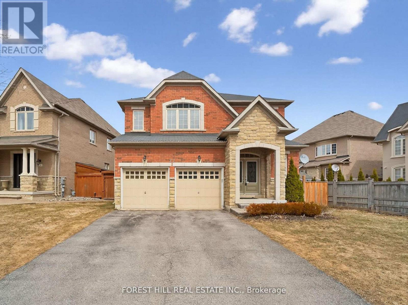 Detached at 22 MCCOMBE LANE, Vaughan (Patterson)
