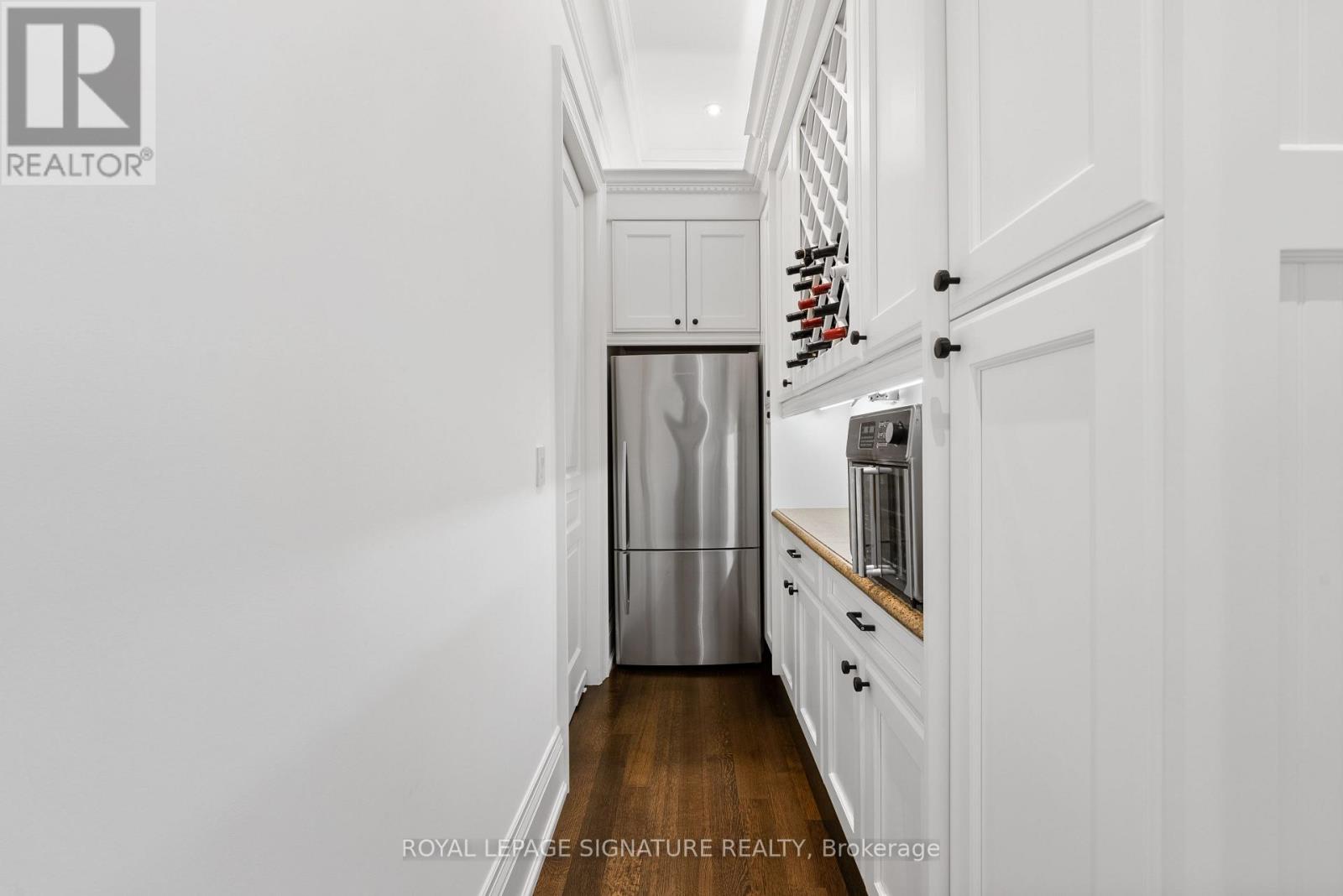 Detached at 2 SPIREA COURT, Markham