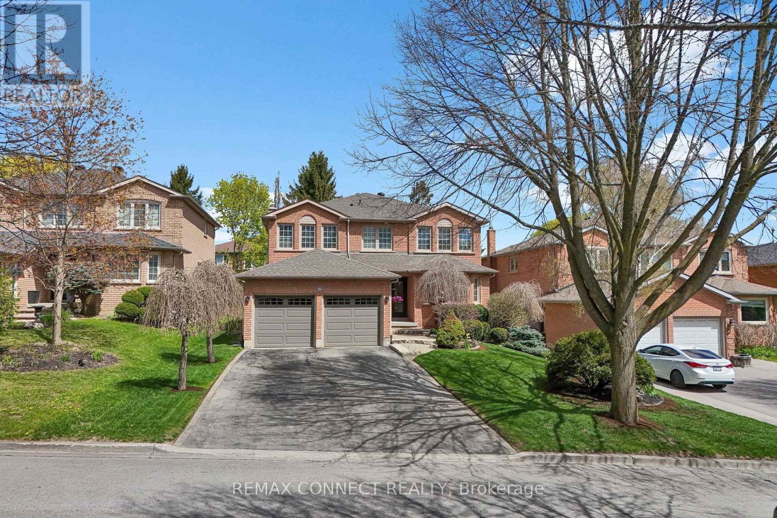 Detached at 20 GOLDSMITH CRESCENT, Newmarket (Armitage)