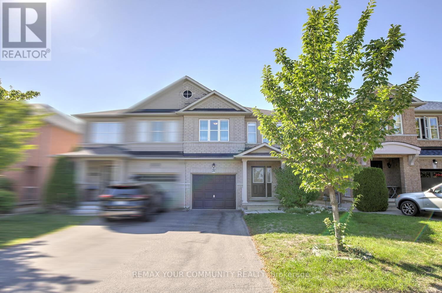 Semi-Detached/Link at 32 BLACK MAPLE CRESCENT, Vaughan