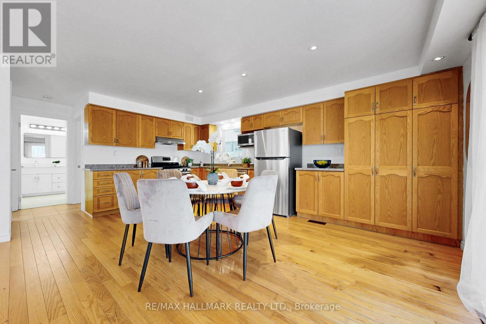 Detached at 941 LAKE DRIVE N, Georgina