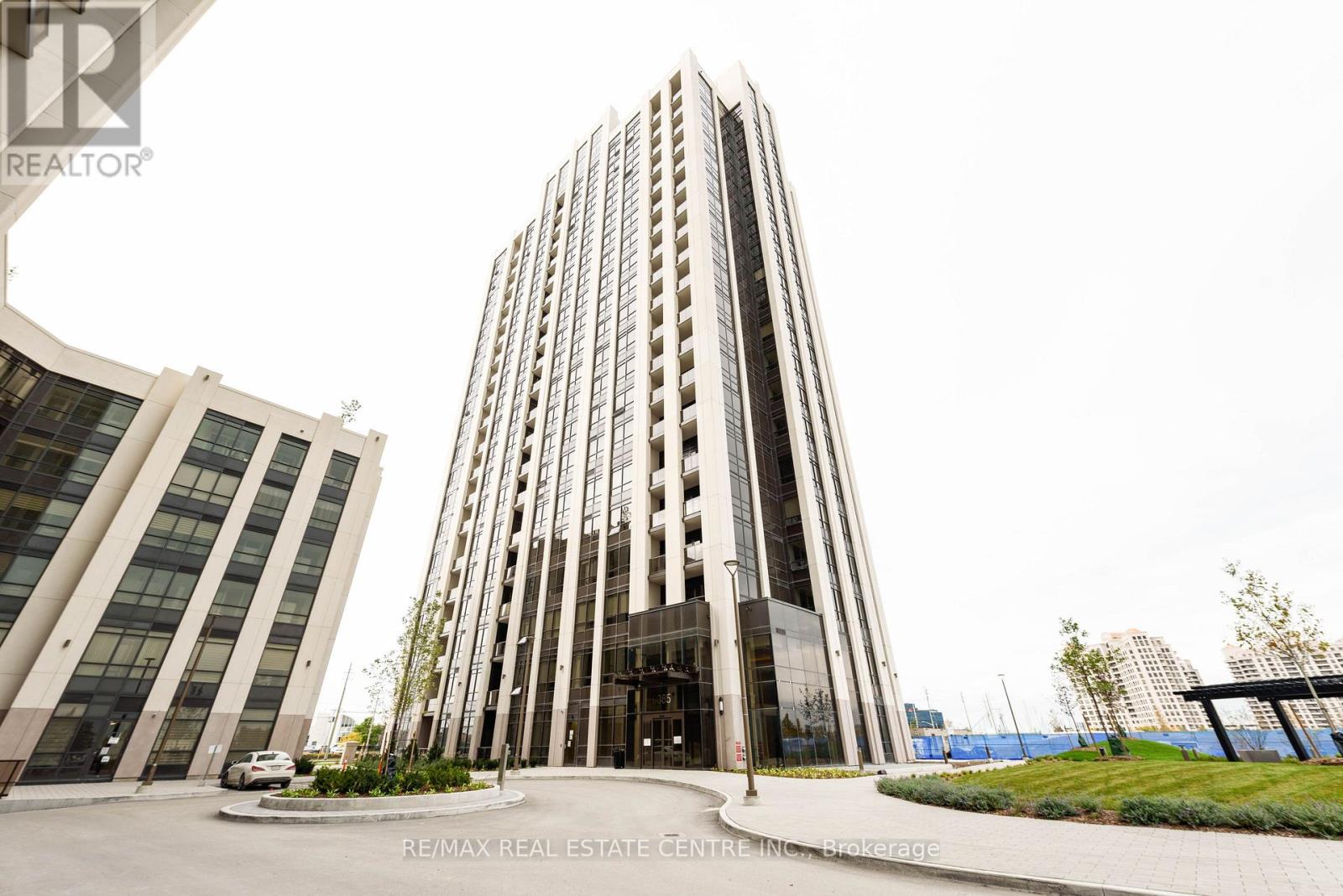 Apartment at 520 - 9085 JANE STREET, Vaughan (Concord)