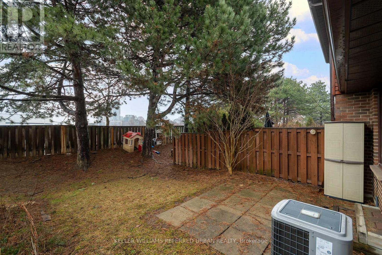 Townhouse at 37 - 11 PLAISANCE ROAD, Richmond Hill