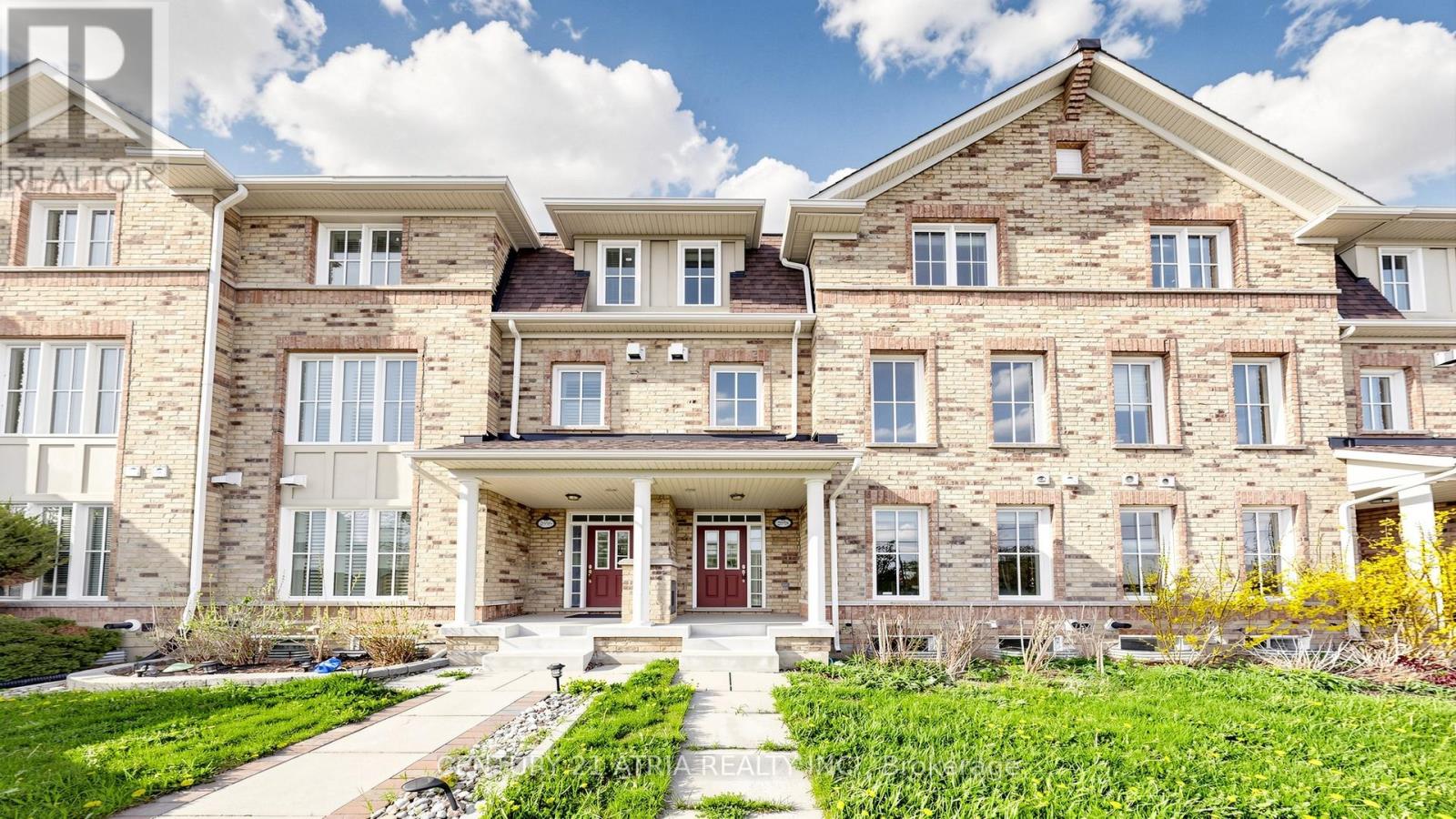 Townhouse at 2918 ELGIN MILLS ROAD E, Markham (Victoria Square)