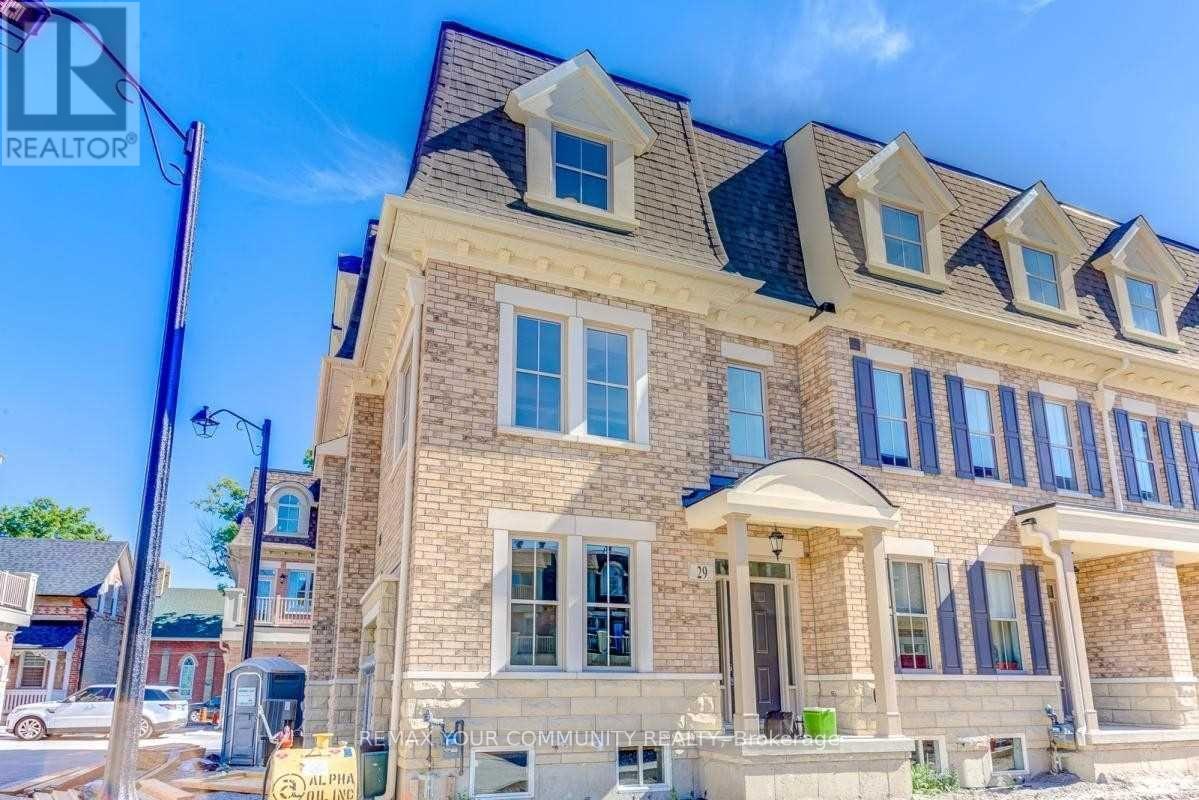 Townhouse at 29 AMHERST CIRCLE, Vaughan (Maple)