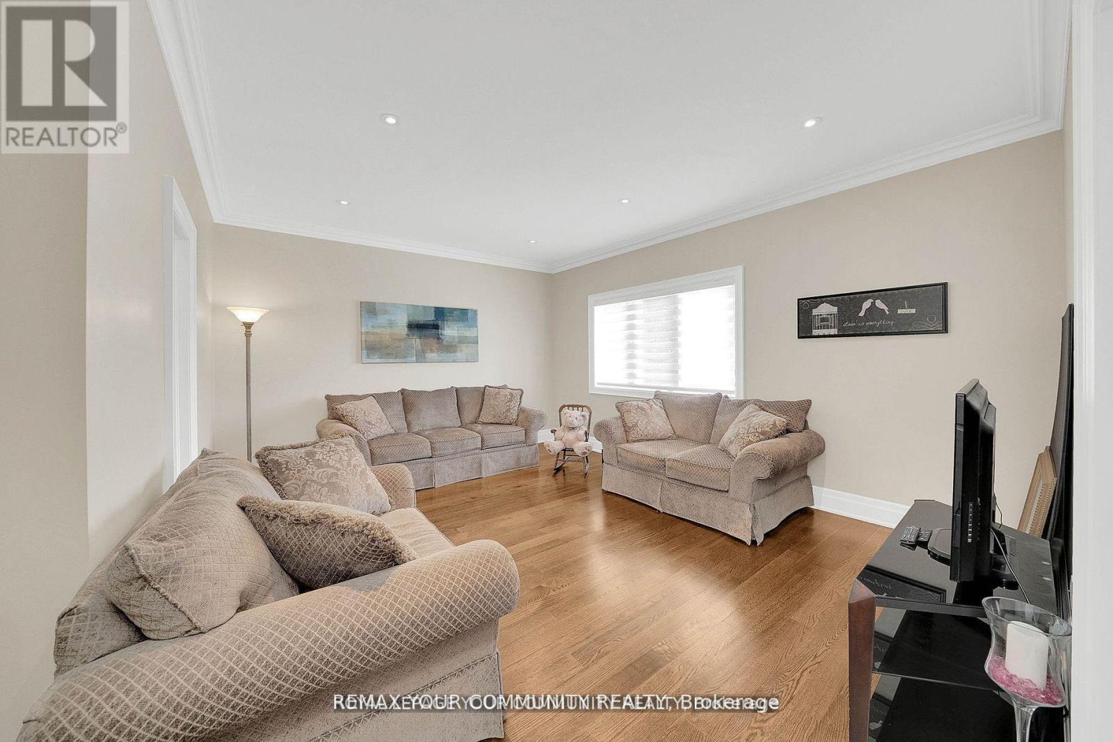 Detached at 76 ELM GROVE AVENUE, Richmond Hill