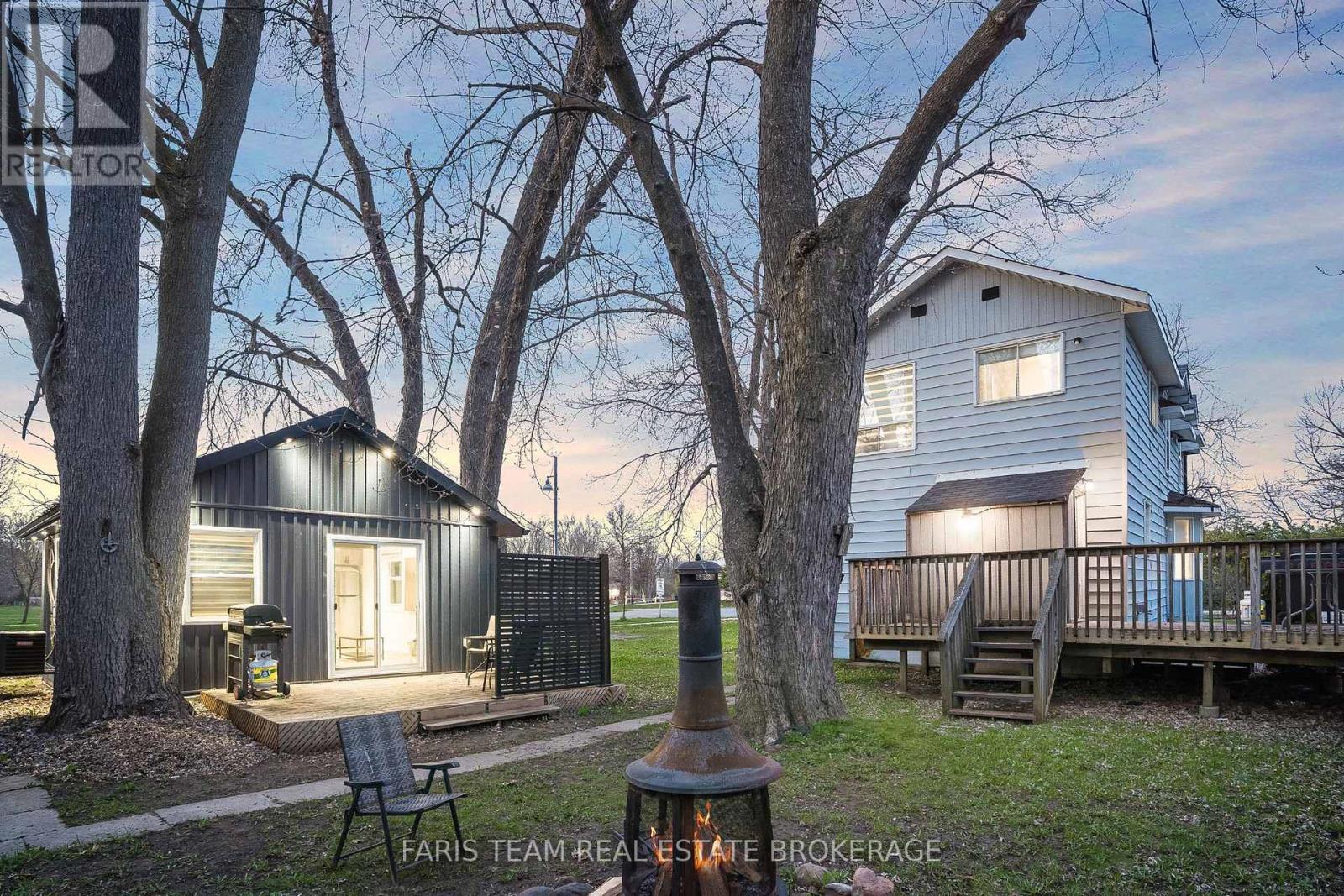 Detached at 687 INNISFIL BEACH ROAD, Innisfil