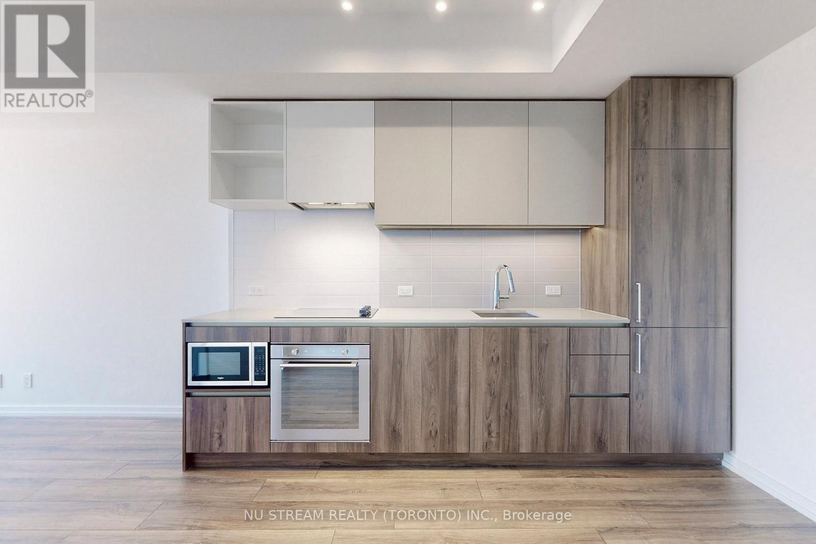 Apartment at 3515 - 1000 PORTAGE PARKWAY, Vaughan