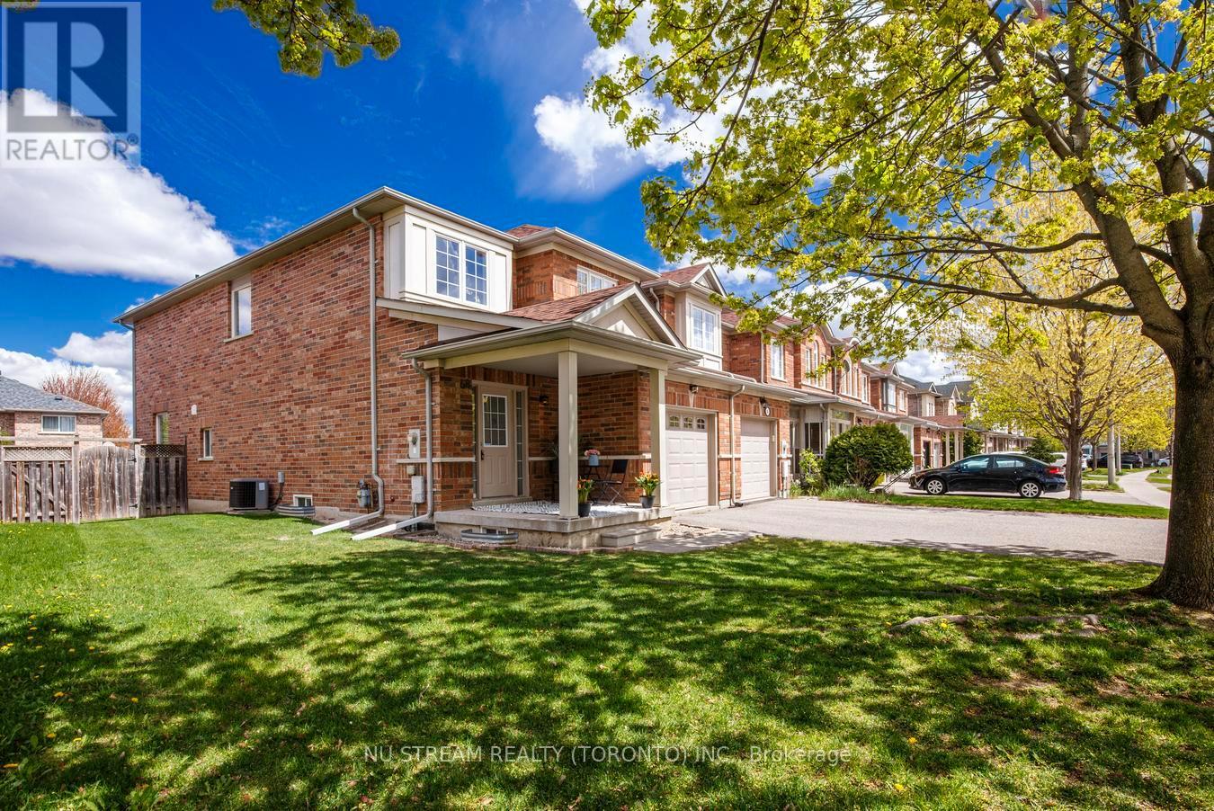 Semi-Detached/Link at 58 RIDEAU DRIVE, Richmond Hill (Langstaff)
