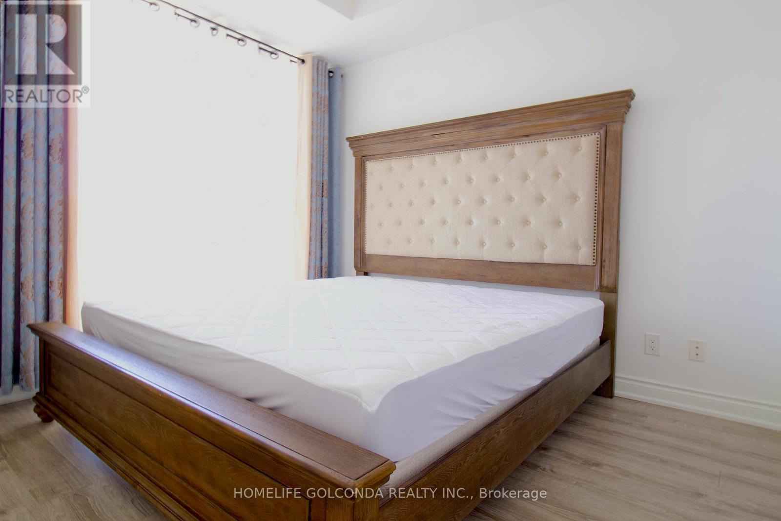 Apartment at 322 - 9618 YONGE STREET, Richmond Hill