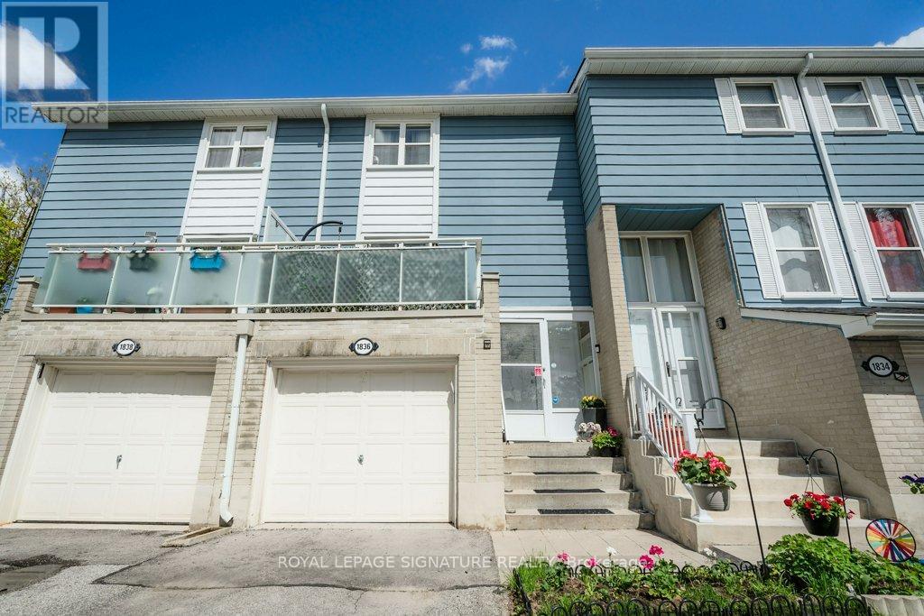 Townhouse at 1836 JOHN STREET, Markham (Bayview Fairway-Bayview Country Club Estates)