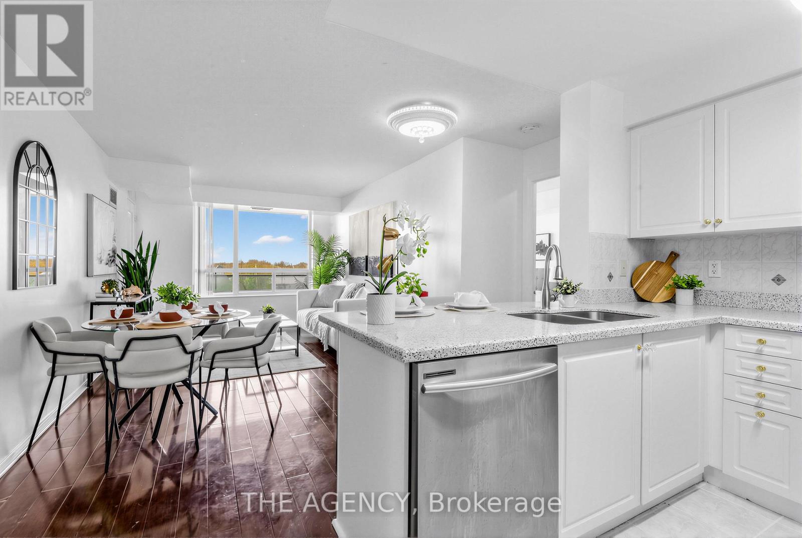 Apartment at 409 - 330 RED MAPLE ROAD, Richmond Hill