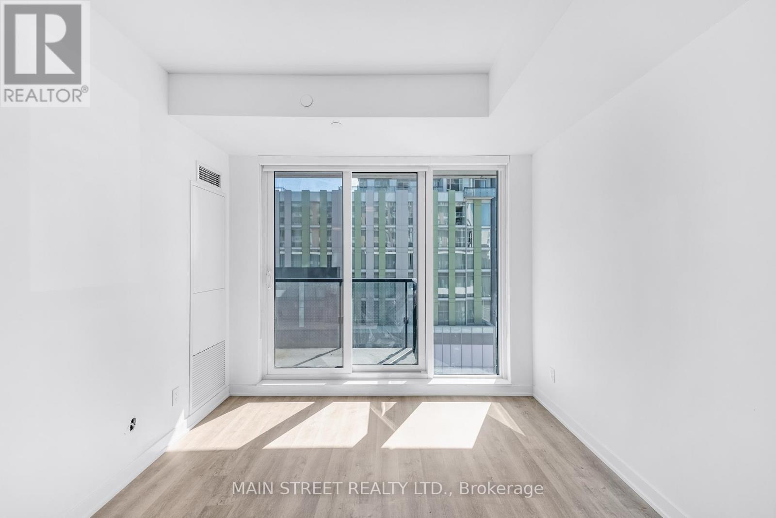 Apartment at 716 - 8119 BIRCHMOUNT ROAD, Markham