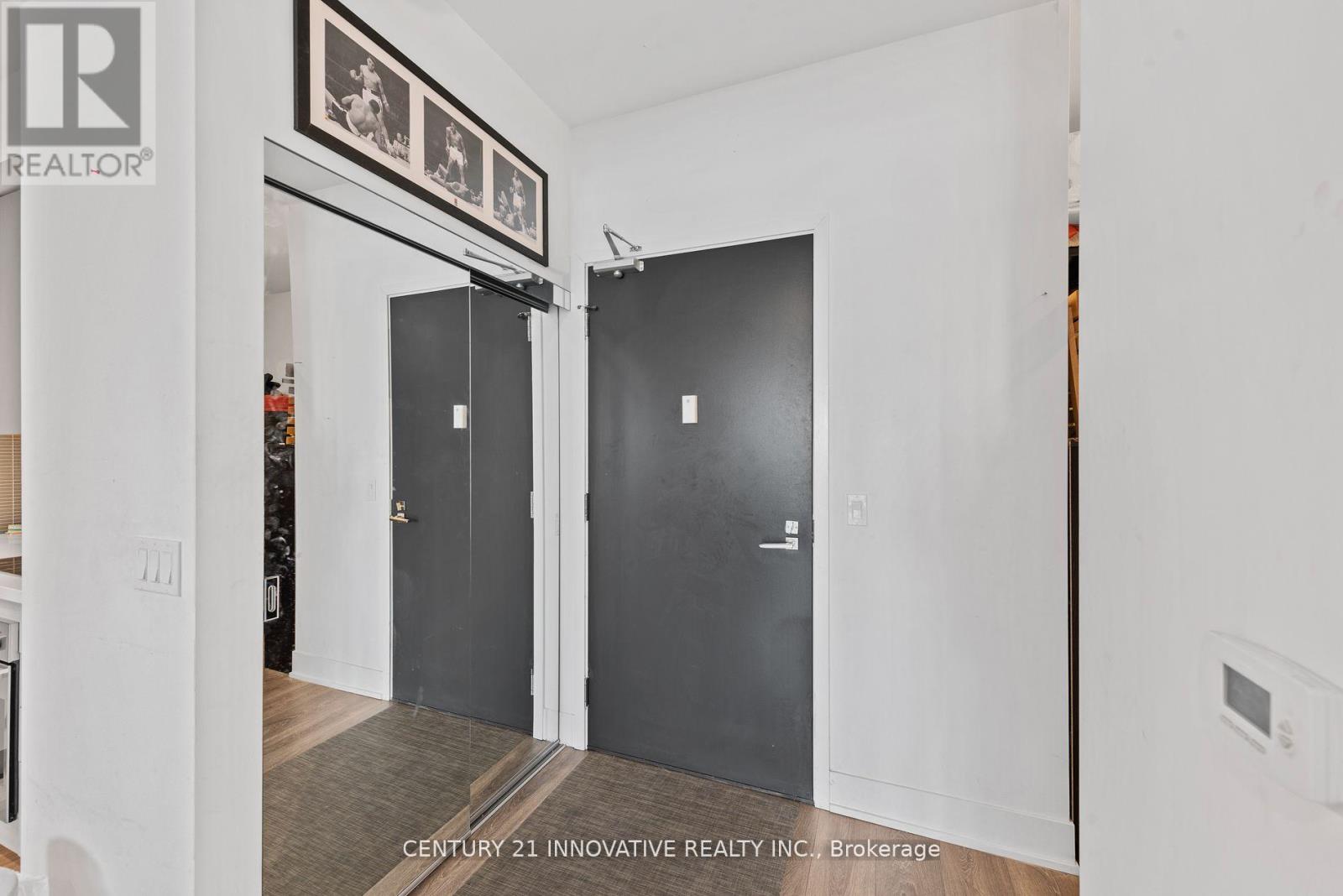 Apartment at 2504 - 2908 7 HIGHWAY, Vaughan (Concord)