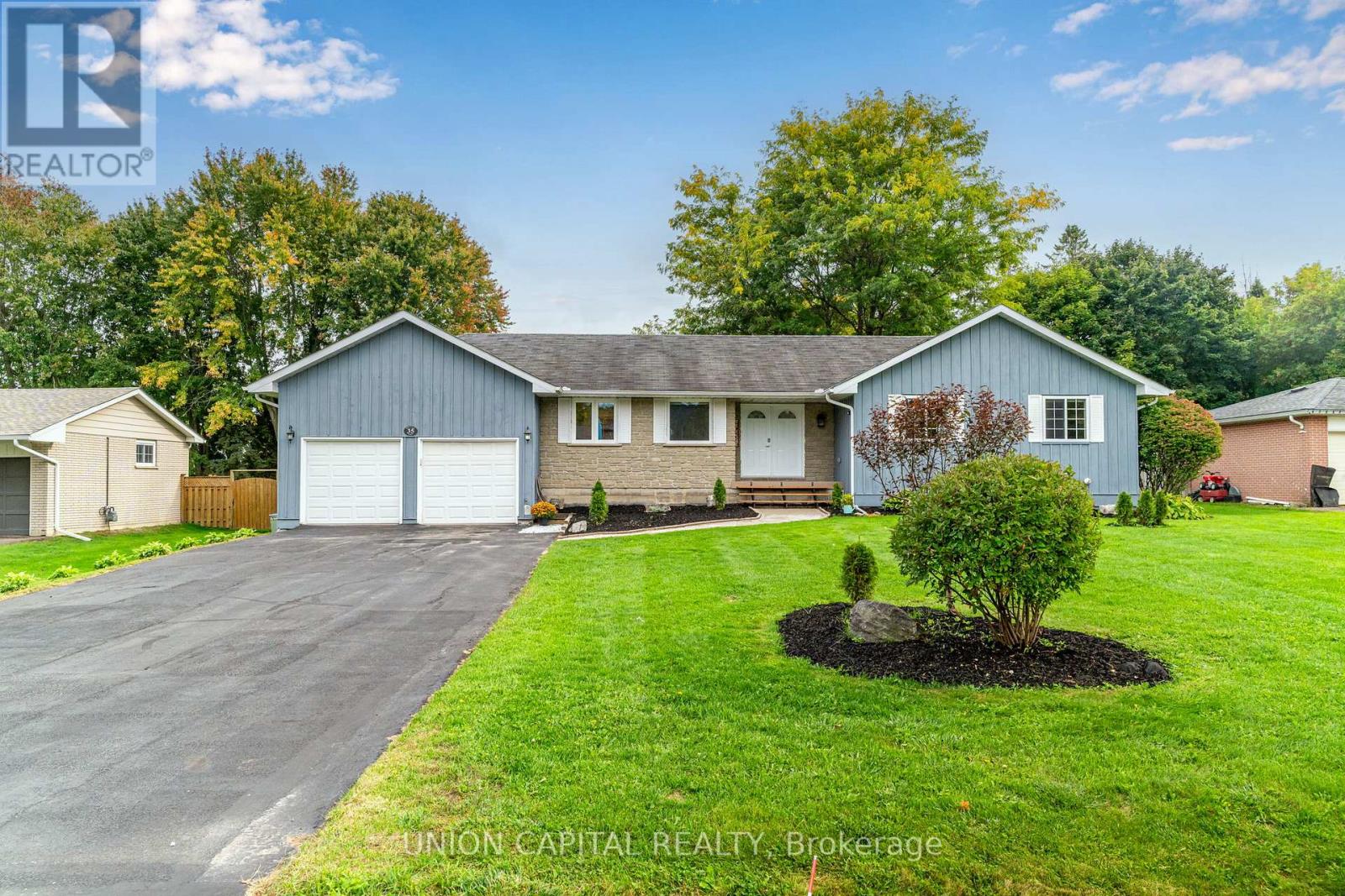 Detached at 35 JONATHAN STREET, Uxbridge