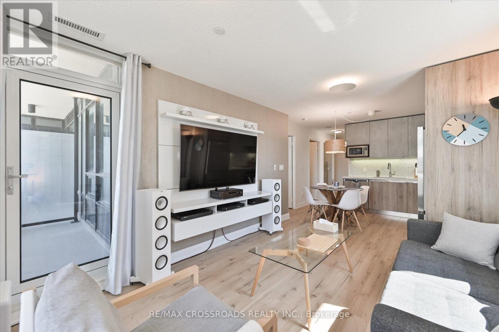 Apartment at 308 - 25 WATER WALK DRIVE, Markham (Unionville)