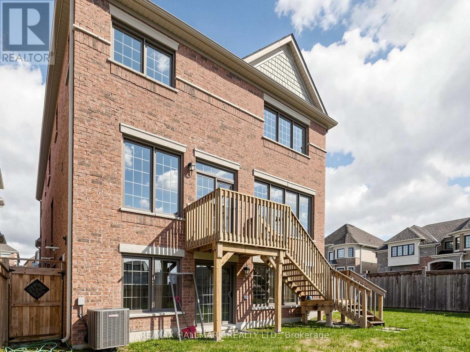 Detached at 25 BEEBALM LANE, East Gwillimbury