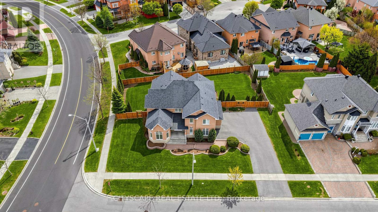 Detached at 5 LEMSFORD DRIVE, Markham (Rouge Fairways)