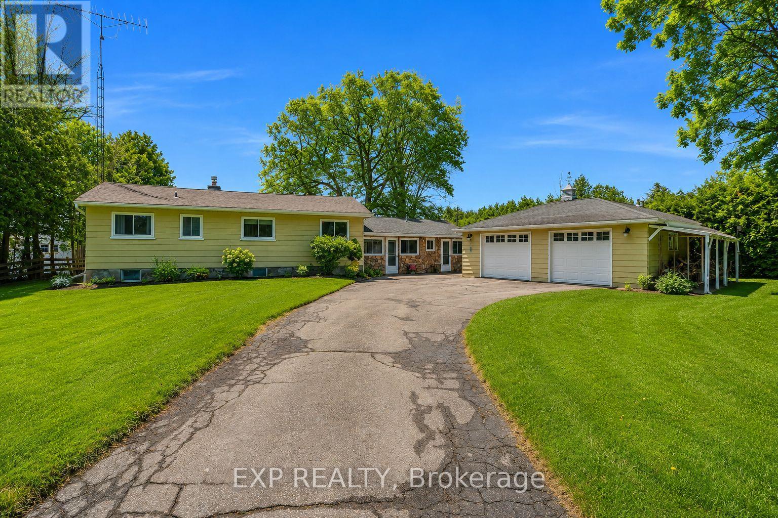 Detached at 561 DUCLOS POINT ROAD, Georgina (Virginia)