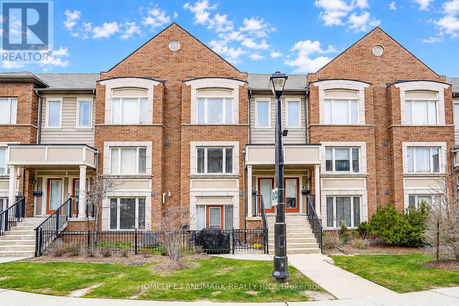 Townhouse at 61 BURTON HOWARD DRIVE, Aurora