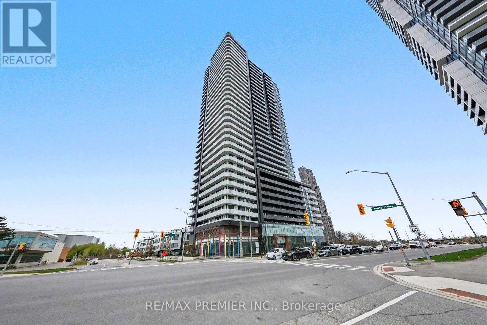 Apartment at 3015 - 7895 JANE STREET, Vaughan (Concord)