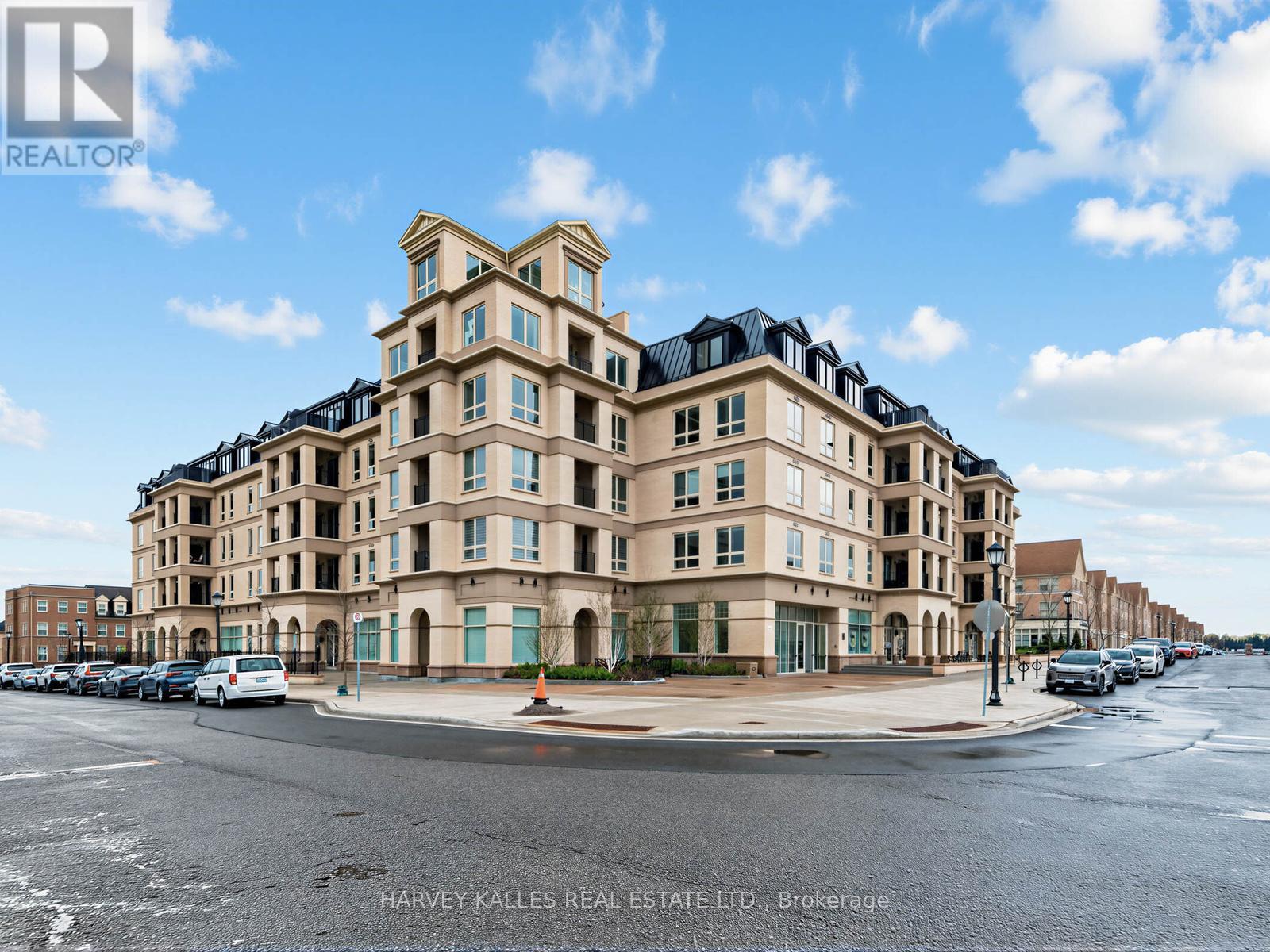 Apartment at 329 - 101 CATHEDRAL HIGH STREET, Markham (Cathedraltown)