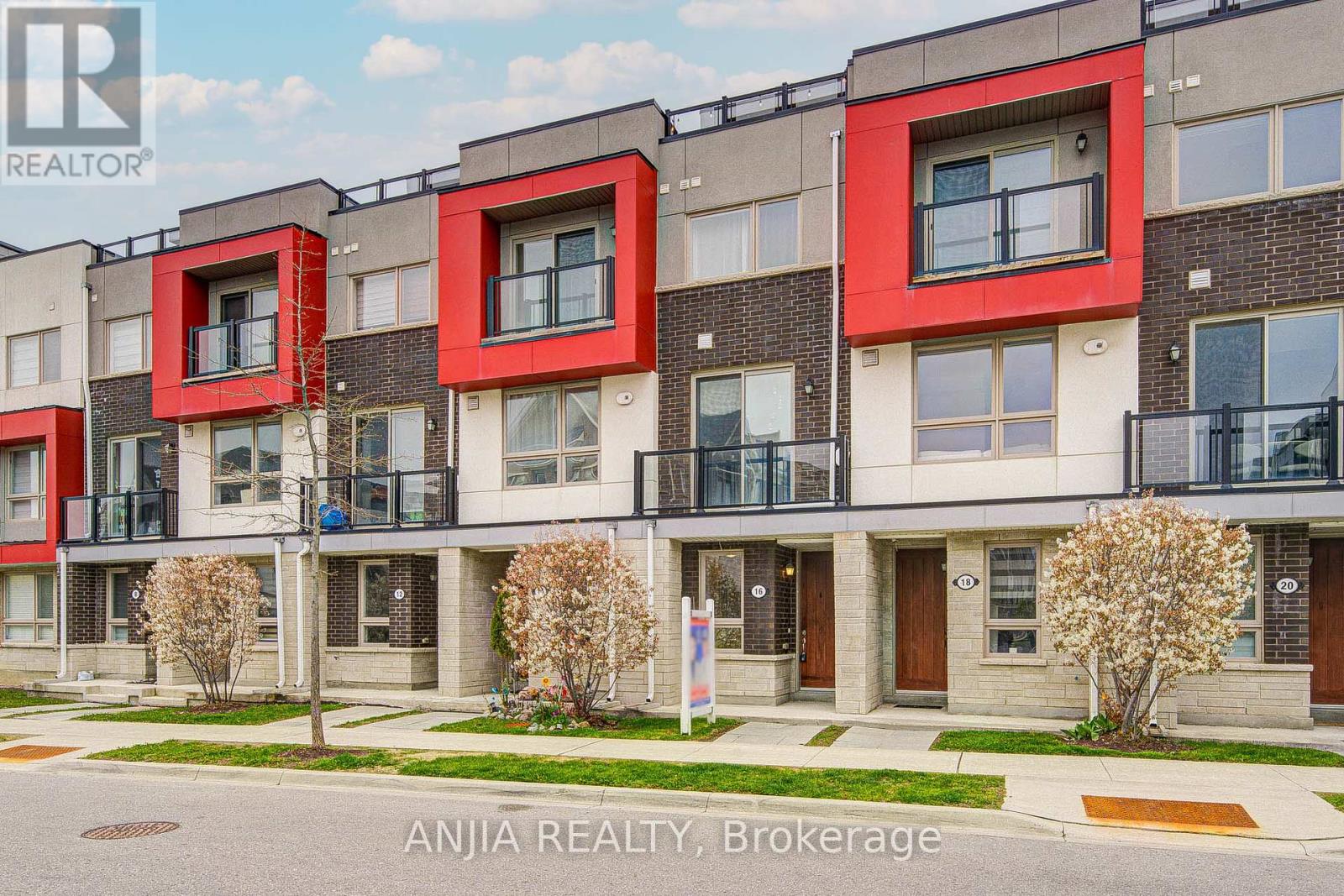 Townhouse at 16 ADAM SELLERS STREET, Markham (Cornell)