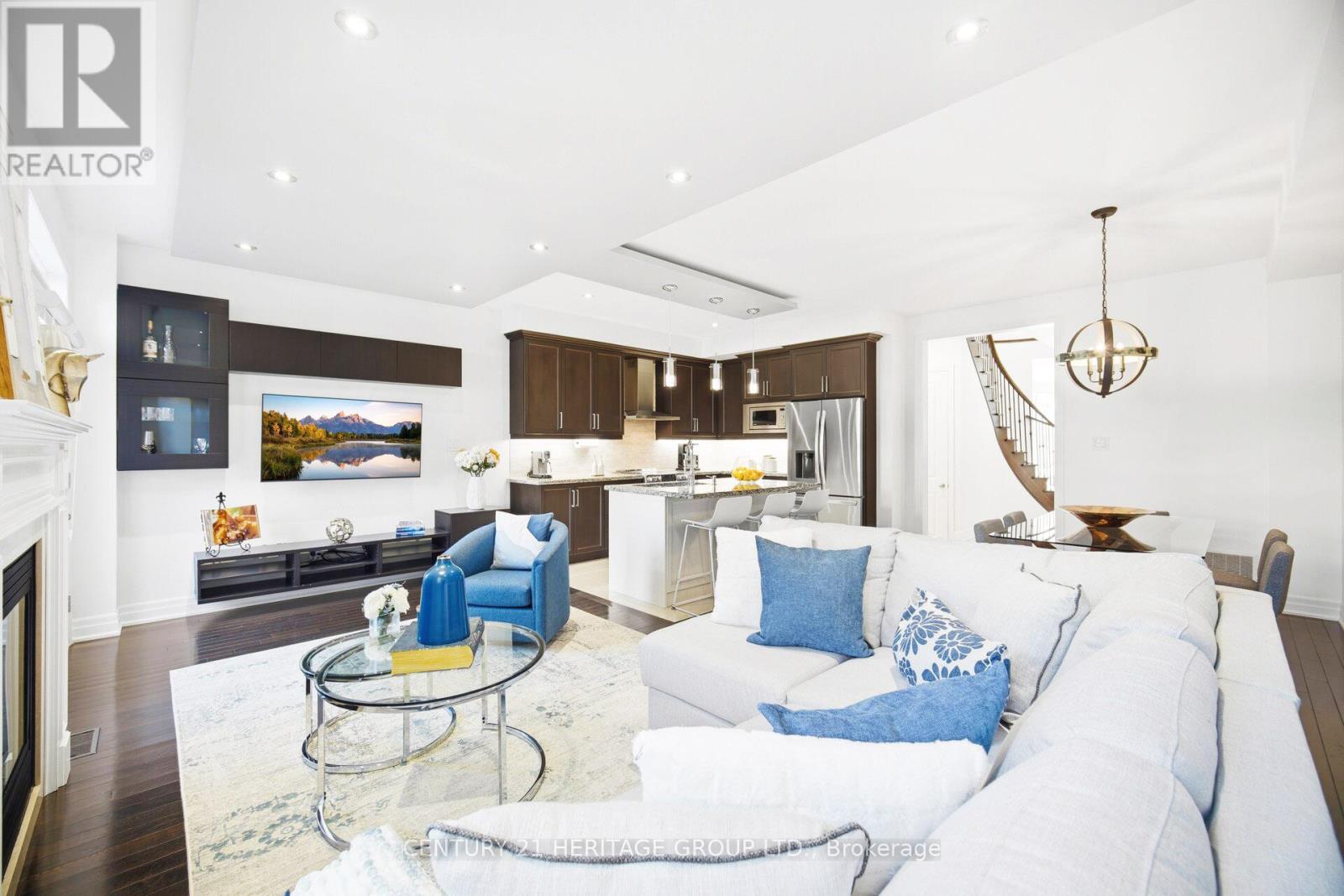 Townhouse at 37 STAN ROOTS STREET, King
