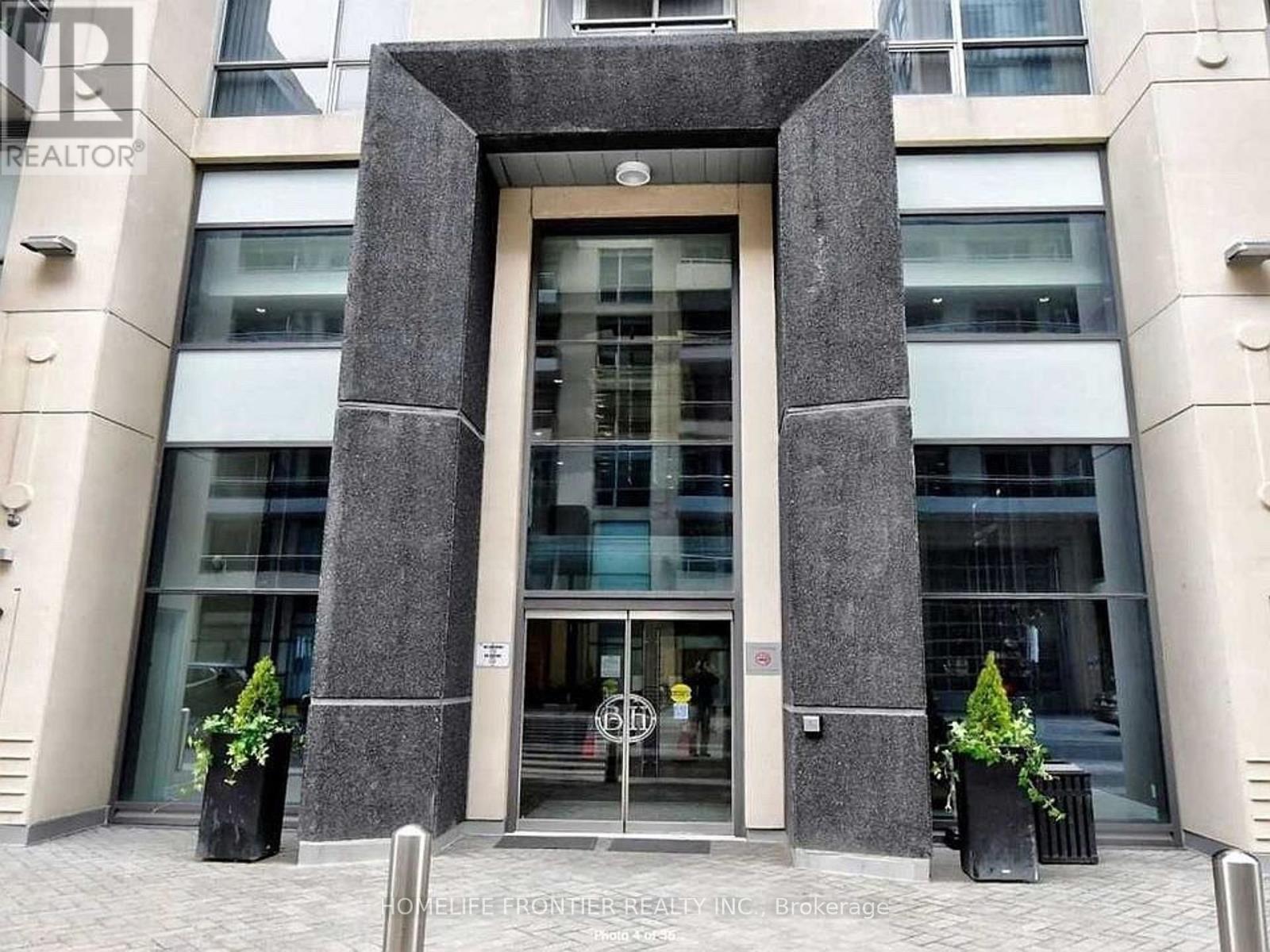 Apartment at 1211 - 9205 YONGE STREET, Richmond Hill (Langstaff)