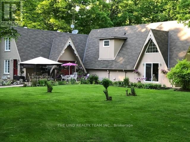 Detached at 100 BRIDLE PATH, East Gwillimbury