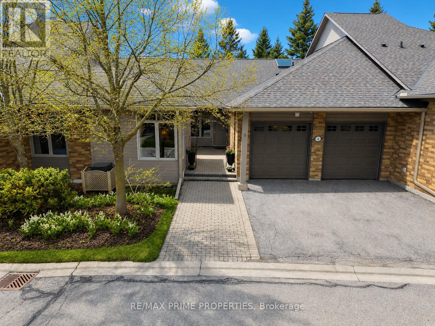 Townhouse at 4 COLLEEN BAY WAY, Markham (Greensborough)