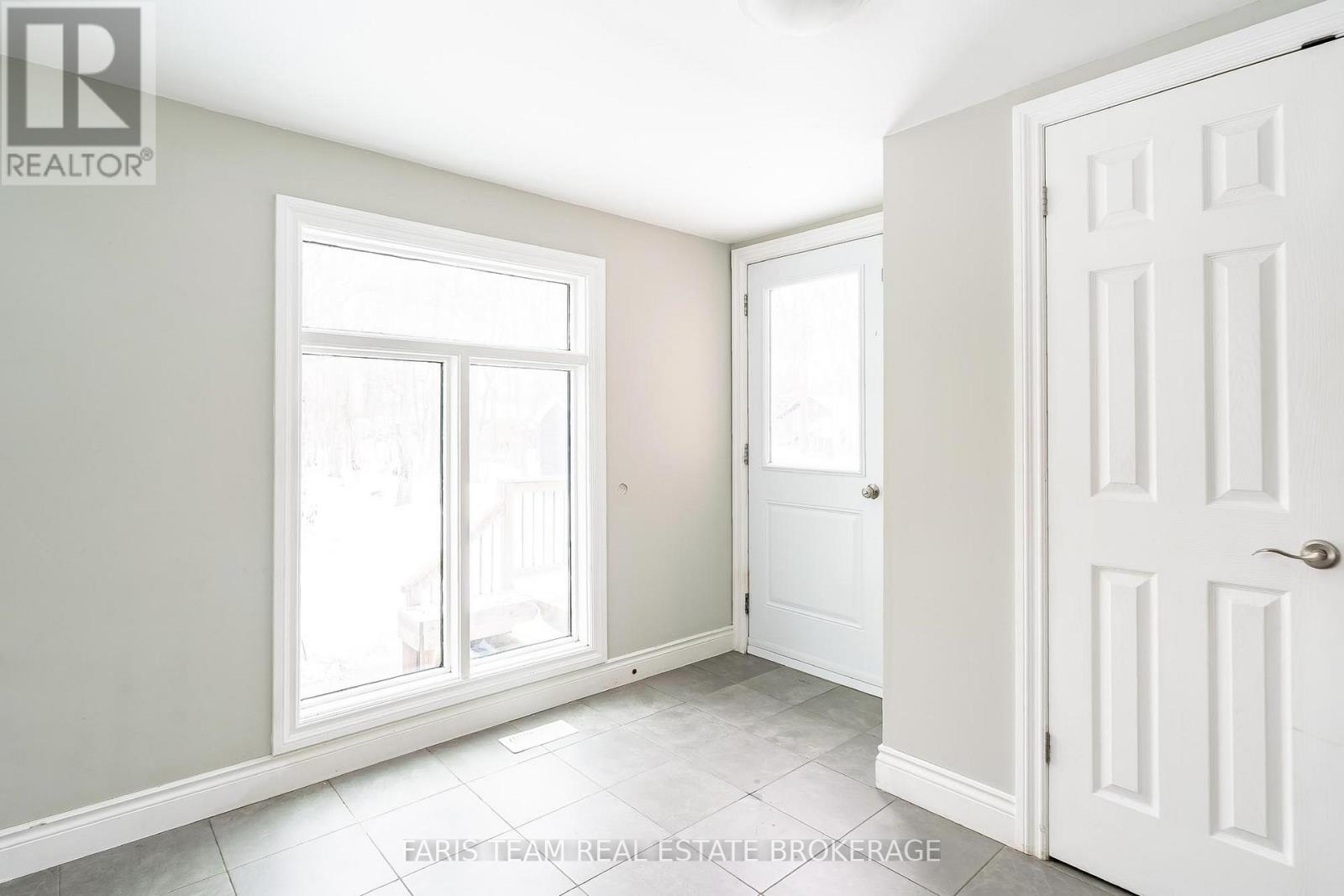 Detached at 7349 COUNTY ROAD 14, Adjala-Tosorontio