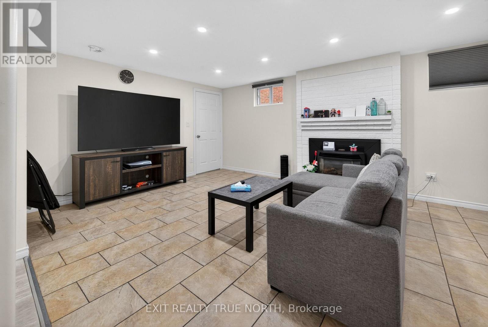 Other at UNIT B - 92 ABERDEEN AVENUE, Vaughan