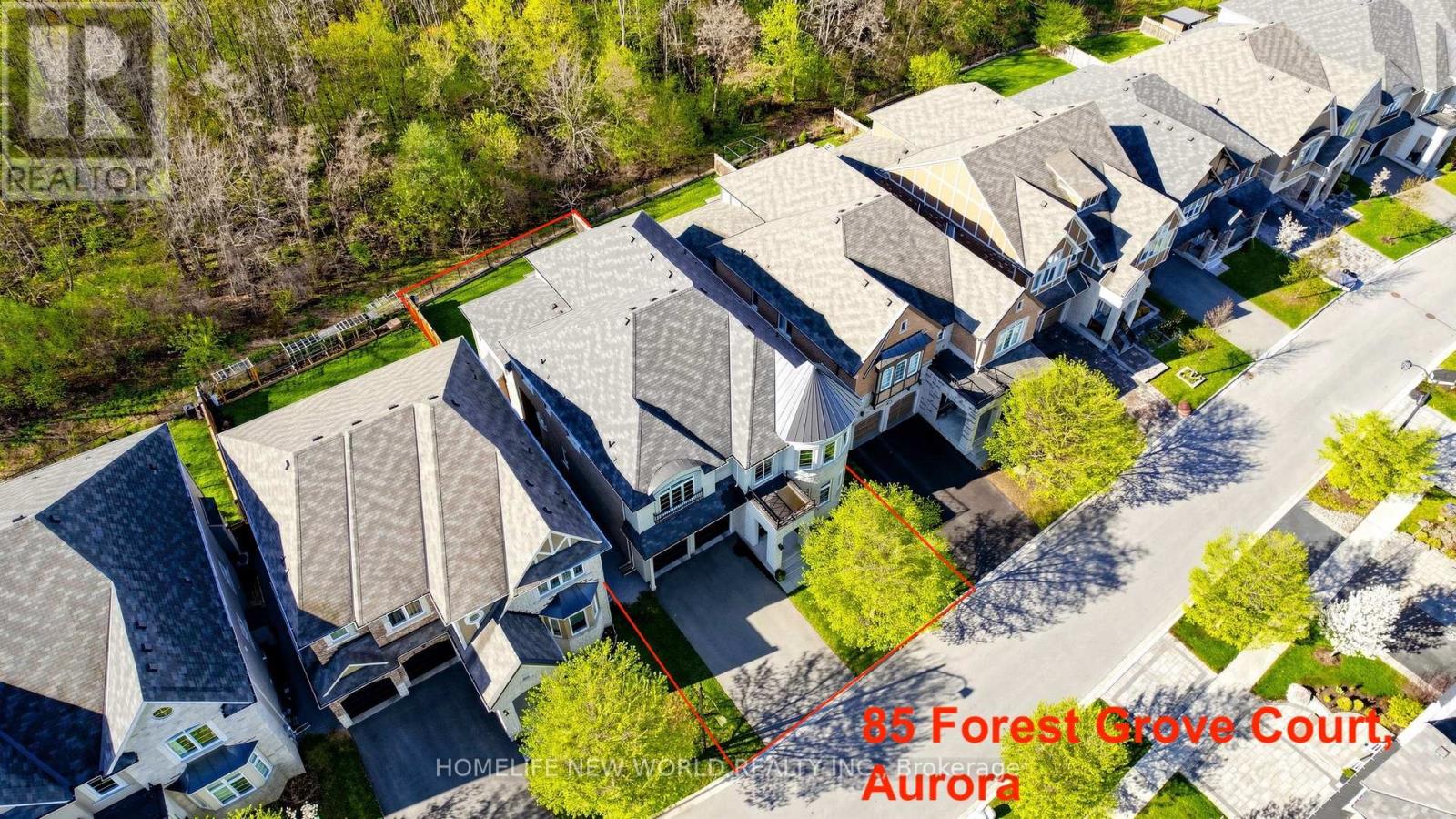 Detached at 85 FOREST GROVE COURT, Aurora