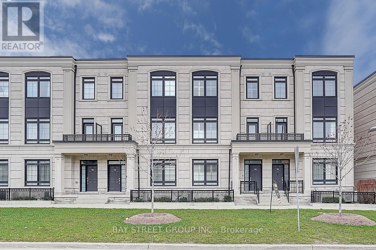 Townhouse at 74 VILLAGE PARKWAY E, Markham (Unionville)