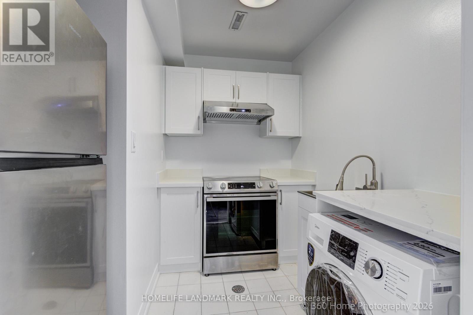 Townhouse at LOWER - 189 LEITCHCROFT CRESCENT, Markham (Commerce Valley)