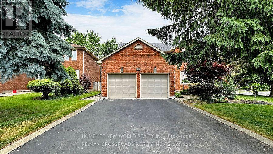 Detached at 52 FAIRHOLME DRIVE, Markham (Unionville)